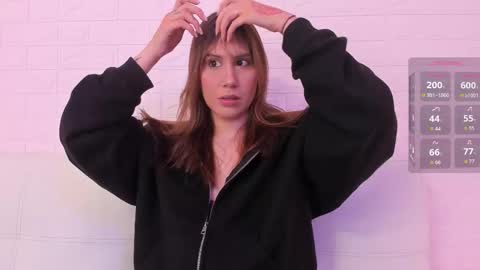 Snapshot of alina_everly chatting on February 26, 7:24 pm alina_everly online show from February 26, 7:24 pm