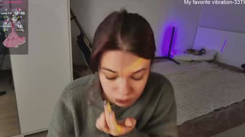 Snapshot of alinabae chatting on January 20, 12:28 pm Alina and Ben online show from January 20, 12:28 pm