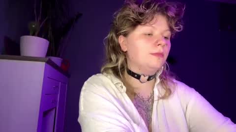 Snapshot of alinahotgirl chatting on July 6, 8:33 pm Alina online show from July 6, 8:33 pm
