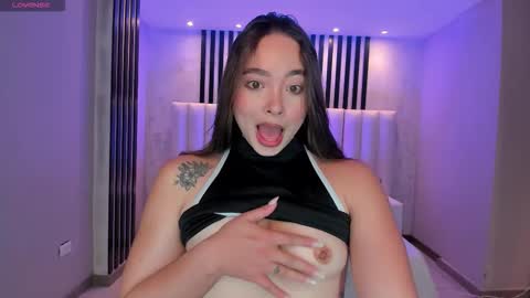 alinakravitz_ online show from February 16, 12:45 pm