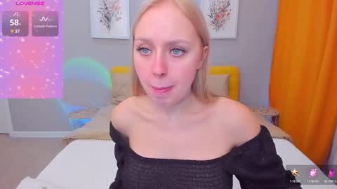 alinaocean online show from December 3, 8:00 am