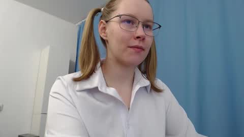 Snapshot of alinasei chatting on January 10, 7:15 pm alinasei online show from January 10, 7:15 pm