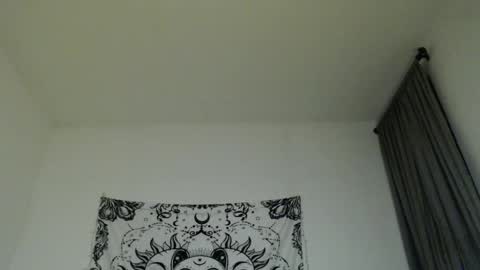 Snapshot of alinawoolf_ chatting on February 26, 5:20 am  Ali  online show from February 26, 5:20 am