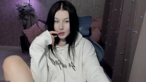 Aline Greeeen online show from December 14, 8:09 am