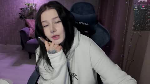 Aline Greeeen online show from March 19, 3:54 am