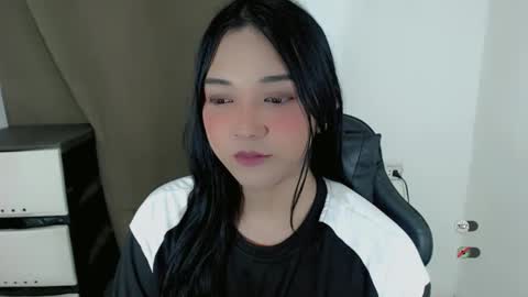 Shanti xhey online show from February 26, 5:23 pm