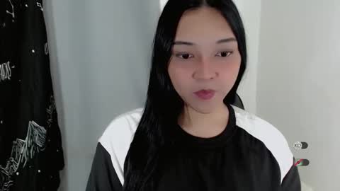 Shanti xhey online show from March 15, 1:28 pm