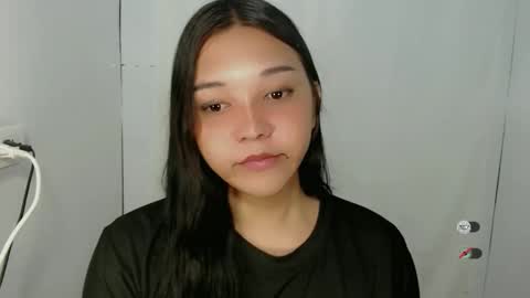 Shanti xhey online show from May 26, 5:42 pm