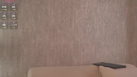 Snapshot of alisa_roldan chatting on April 20, 12:52 pm online show from April 20, 12:52 pm
