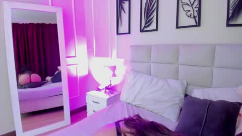     online show from February 21, 11:54 pm