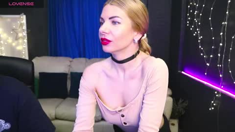 Snapshot of alisaaleks chatting on January 29, 1:17 pm Alisa Aleks online show from January 29, 1:17 pm