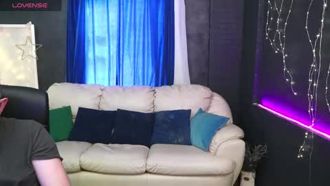 Snapshot of alisaaleks chatting on February 27, 12:23 pm Alisa Aleks online show from February 27, 12:23 pm