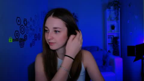 Snapshot of alisabliss chatting on March 29, 7:14 pm Alisa online show from March 29, 7:14 pm