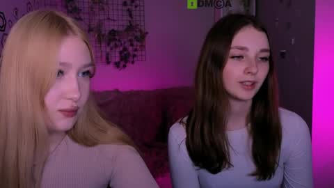 Snapshot of alisabliss chatting on April 7, 7:36 pm Alisa online show from April 7, 7:36 pm