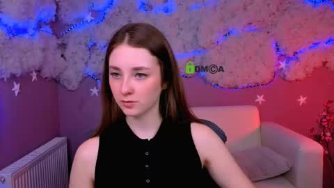 Snapshot of alisabliss chatting on April 13, 7:41 pm Alisa online show from April 13, 7:41 pm