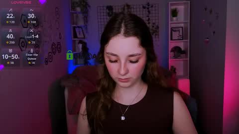 Snapshot of alisabliss chatting on April 30, 8:57 pm Alisa online show from April 30, 8:57 pm