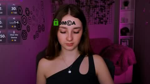 Snapshot of alisabliss chatting on May 7, 7:19 pm Alisa online show from May 7, 7:19 pm
