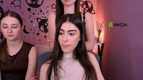Snapshot of alisabliss chatting on May 11, 2:45 pm Alisa online show from May 11, 2:45 pm