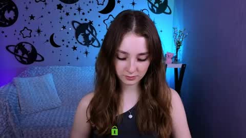 Snapshot of alisabliss chatting on May 13, 9:17 am Alisa online show from May 13, 9:17 am