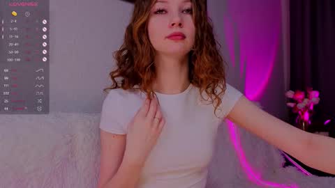 Snapshot of alisavine chatting on March 10, 7:41 pm Alisa online show from March 10, 7:41 pm