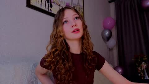 Snapshot of alisavine chatting on April 23, 7:05 pm Alisa online show from April 23, 7:05 pm