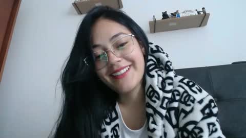 alisha_9997 online show from February 10, 3:27 pm
