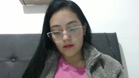 alisha_9997 online show from February 21, 11:50 pm