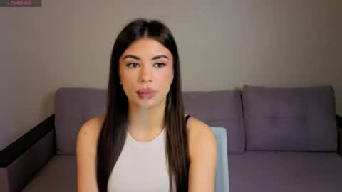 Snapshot of alisha_blakee chatting on April 16, 9:43 am Alisha online show from April 16, 9:43 am