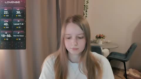 Alya online show from May 17, 6:04 pm