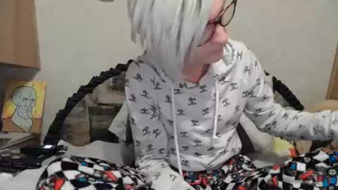 Alisha online show from November 6, 6:03 am