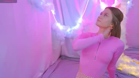 Alisia online show from November 4, 3:44 pm