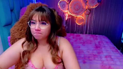 Alison online show from November 11, 5:02 pm