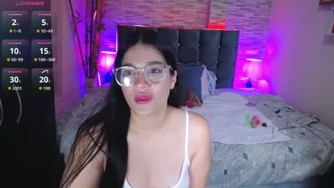 Alison online show from March 27, 9:25 pm