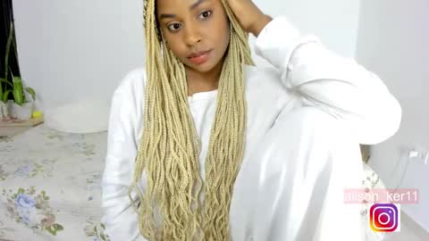 Sofias house online show from January 14, 11:10 am