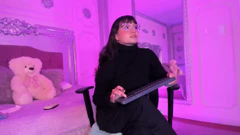 Alison Fishert online show from January 21, 11:56 am