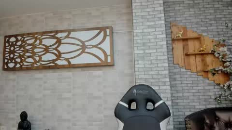 alisonn_doll online show from October 23, 12:59 pm