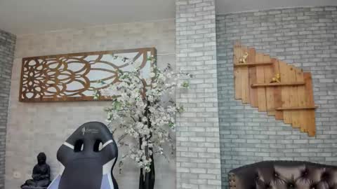 alisonn_doll online show from October 27, 2:43 pm