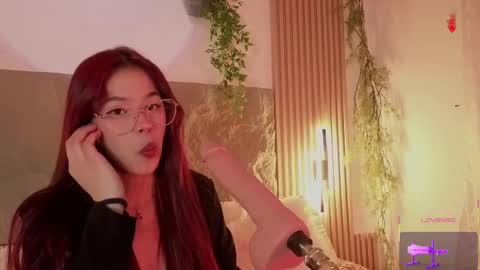 Mia online show from October 14, 2:01 am