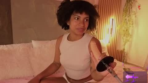 Mia online show from November 17, 9:42 pm