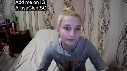 Snapshot of alissaclent chatting on December 4, 10:29 pm alissaclent online show from December 4, 10:29 pm