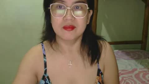 alissalove18 online show from May 23, 12:05 am