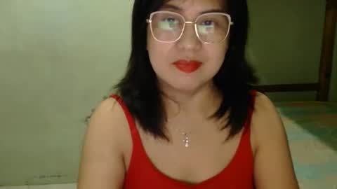 alissalove18 online show from May 30, 11:57 pm