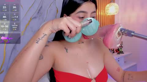 Snapshot of alissaowens_ chatting on June 3, 9:34 am Alissa owens online show from June 3, 9:34 am