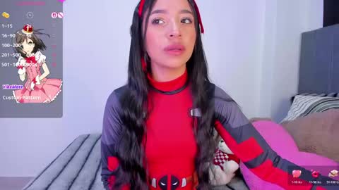 alissarose_1 online show from May 31, 6:31 pm