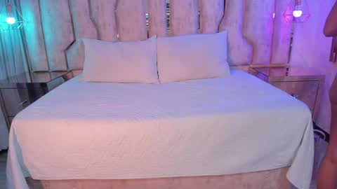 alisse_myers online show from May 28, 3:04 am