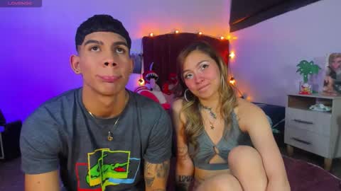 Snapshot of alisson_and_jhonny chatting on September 30, 3:11 am Aliandjho online show from September 30, 3:11 am