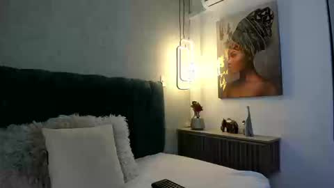 Snapshot of alisson_fox69 chatting on September 11, 11:05 pm alisson_fox69 online show from September 11, 11:05 pm
