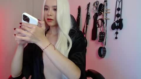 Alisson Beckett online show from March 10, 10:26 pm