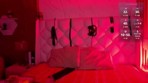 Snapshot of alissoncole_ chatting on December 18, 7:53 pm Alisson online show from December 18, 7:53 pm