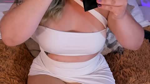 Alisson Joness online show from November 3, 11:11 am